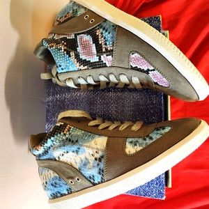 New Women's Multi-color Faux Snakeskin Sneakers
